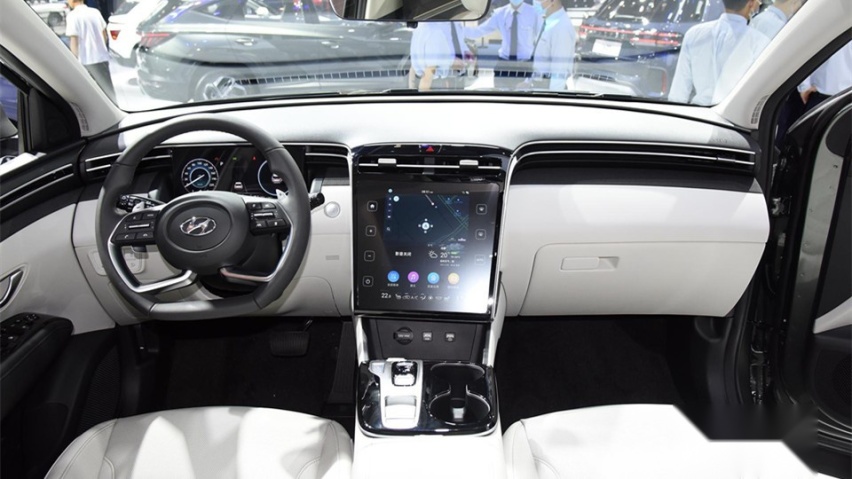 现代出了1款油耗不到6L的新SUV，它能和CR-V比吗？