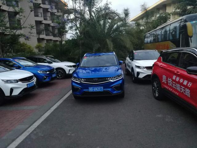 在百山之间的“魔鬼天路”上追杀霸道，有人还跑出了1.1L的油耗