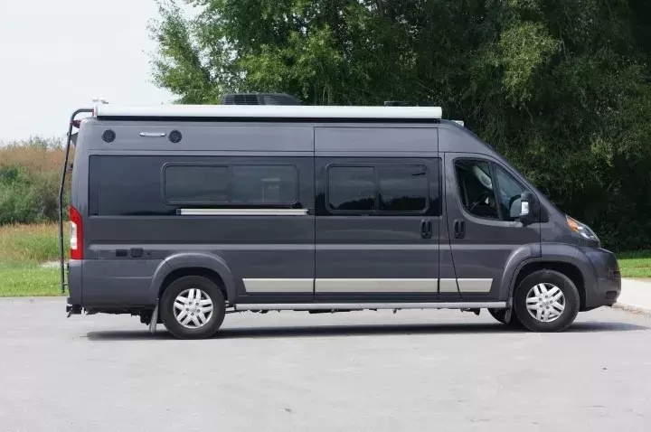 Winnebago Travato 59K房车深度体验：睡过多日方知好