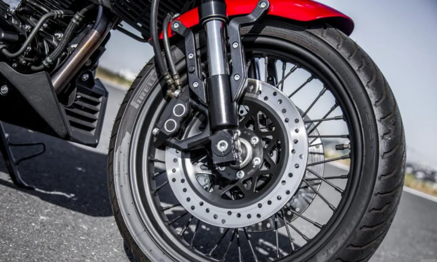 小众摩托车赏析，泰国GPX Racer200绅士版，浓厚Cafe风格