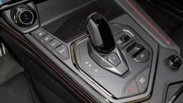 20万级Coupe SUV,领克05和大众探岳X你会选择谁?