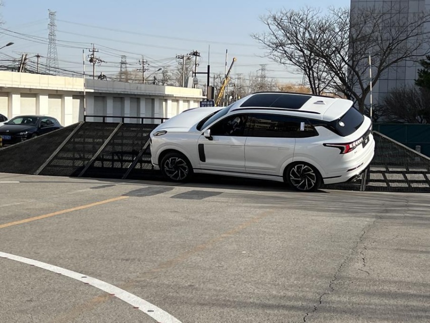 卖40万的国产SUV 领克09产品力能行吗？