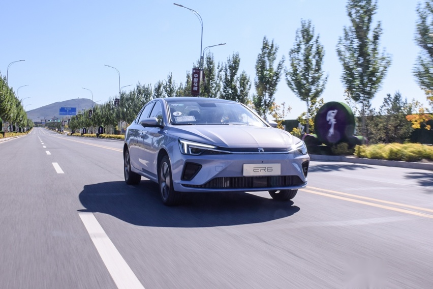 比Model 3好多了！这16万多起步的精品车还有啥绝招？
