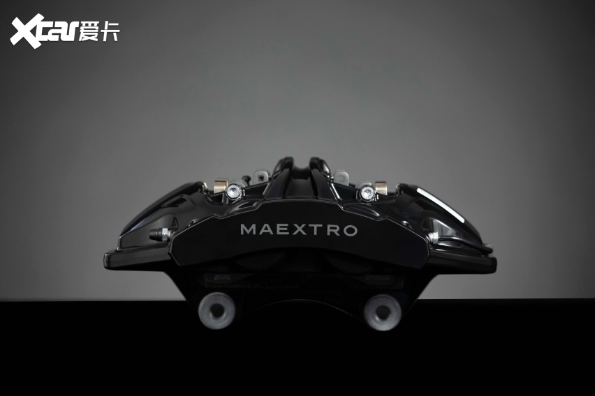 布雷博助力尊界S800以领先制动技术铸就时代旗舰(图1)