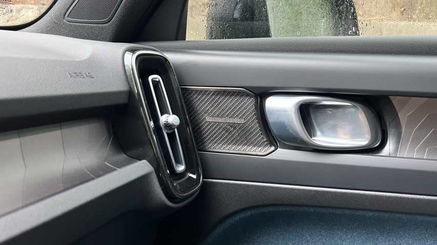 非传统纯电SUV，试驾沃尔沃C40四驱高性能版