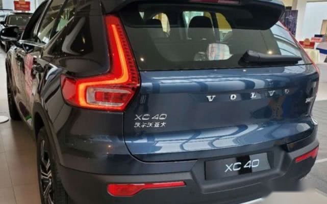 沃尔沃XC40售26.48万起，采用五门和五座布局，标配8速