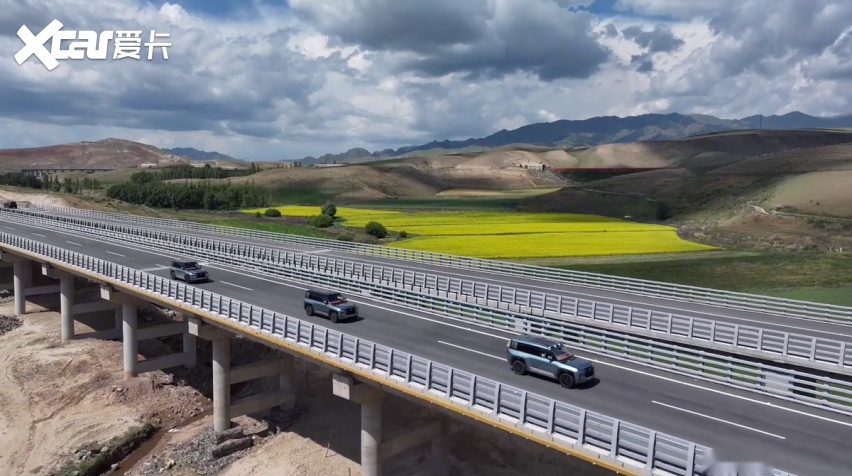 从仰望天山到仰望穿山:G577精伊公路上的中国力量