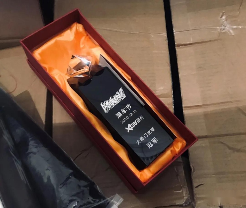 战斗格宝马M3 E92上路，感受下4.0升V8大排自吸的魅力