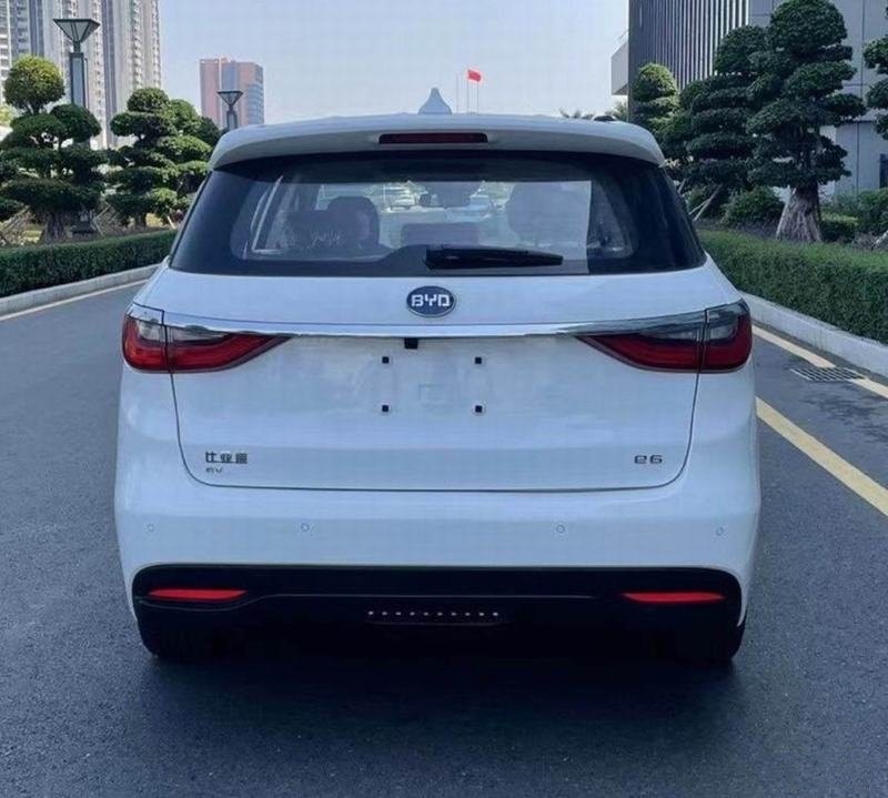 比亚迪e6新款申报 车身加长 老款续航400km