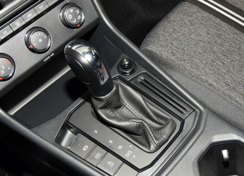 次推280TSI DSG舒适版，2021款大众朗逸购车手册