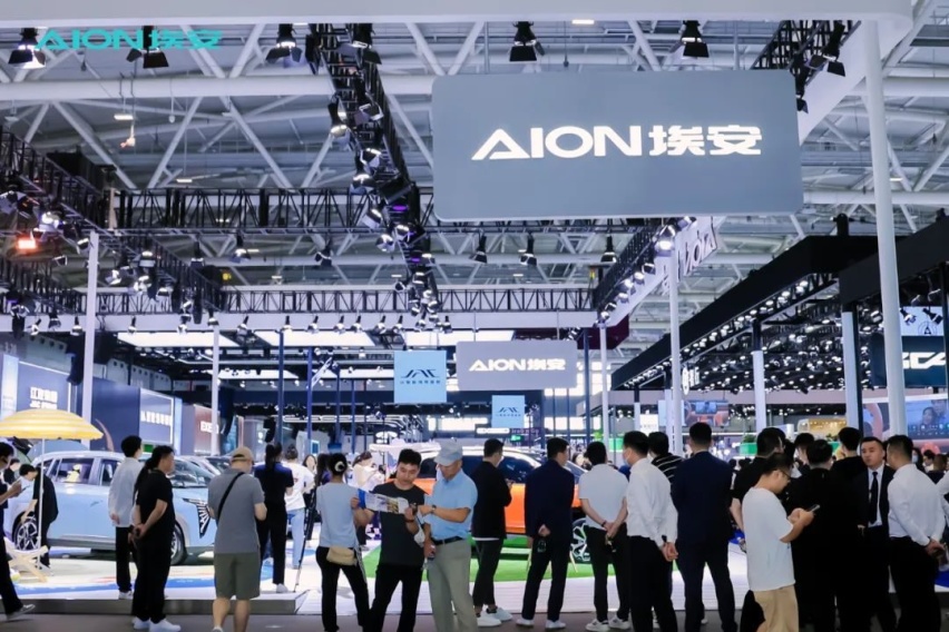 大湾区车展“霸王龙”！第二代AION V为何会吸睛无数？