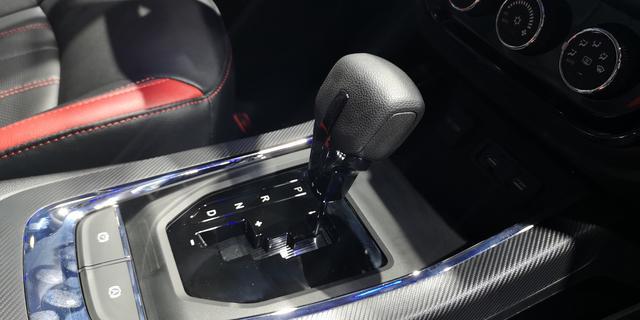 新东南DX3亮相上海车展 税惠价6.29-8.79万元  你心动了吗？