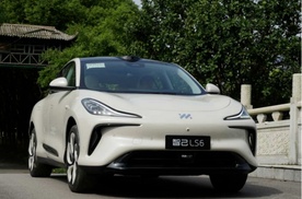 智己汽车，正面临三重绞杀