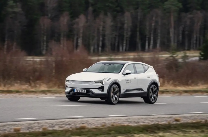 极星 Polestar 3实拍图发布，设计个性高级，交付恐怕要等