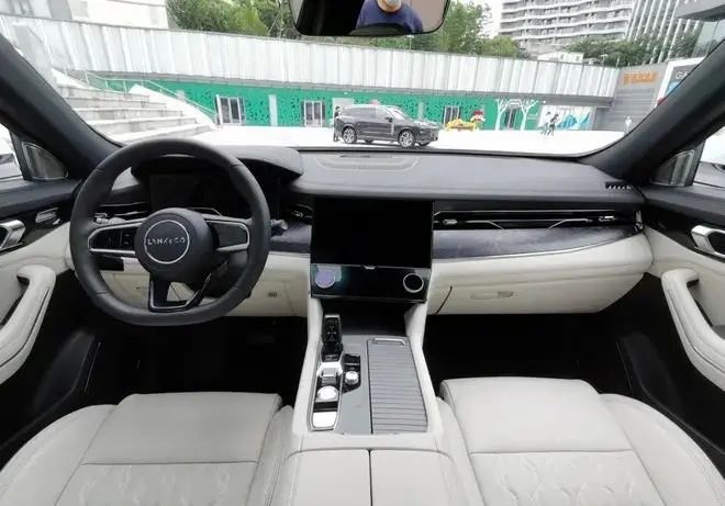 当领克09遇见沃尔沃XC90，该怎么选？