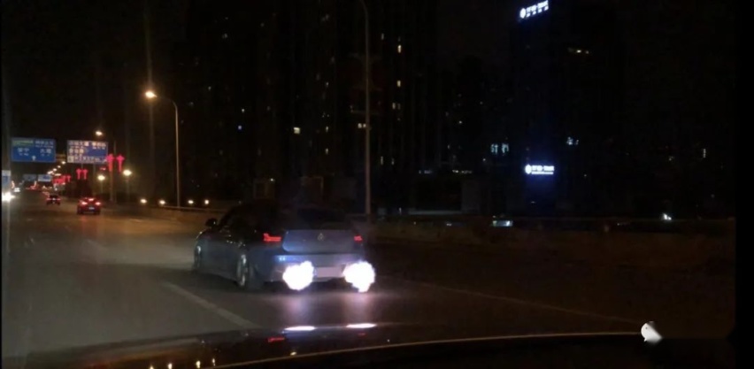 玩过3台竞技风的宝马，最终还是选择了领克03玩姿态