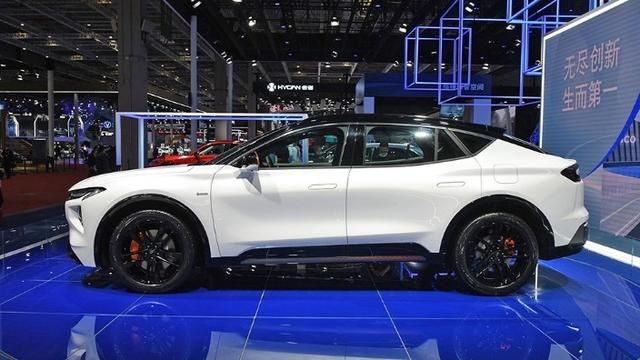 福特EVOS这种50% SUV的怪车，可以卖给谁？