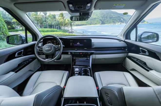 30万预算买MPV,起亚第四代嘉华会比本田奥德赛更加合适吗?