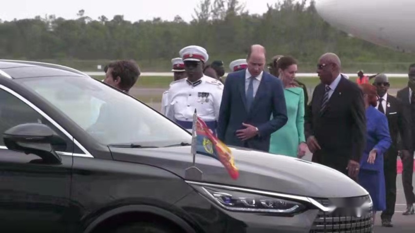 国货之光！比亚迪成为英国王室接机专用车