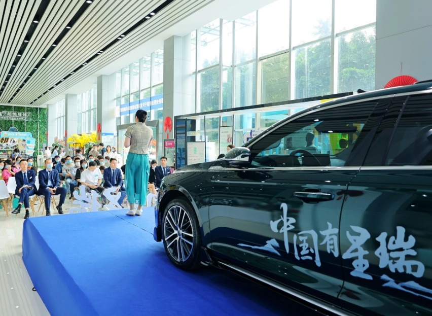 体验2023款吉利星瑞，“石青”“石绿”车色很高级！
