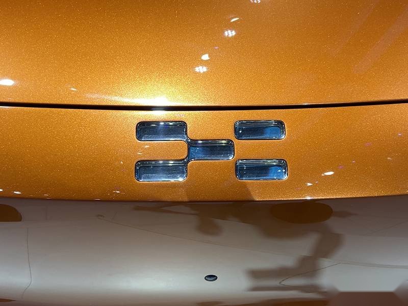 2020成都车展：造型大胆科幻，实拍爱驰U6 ion概念车