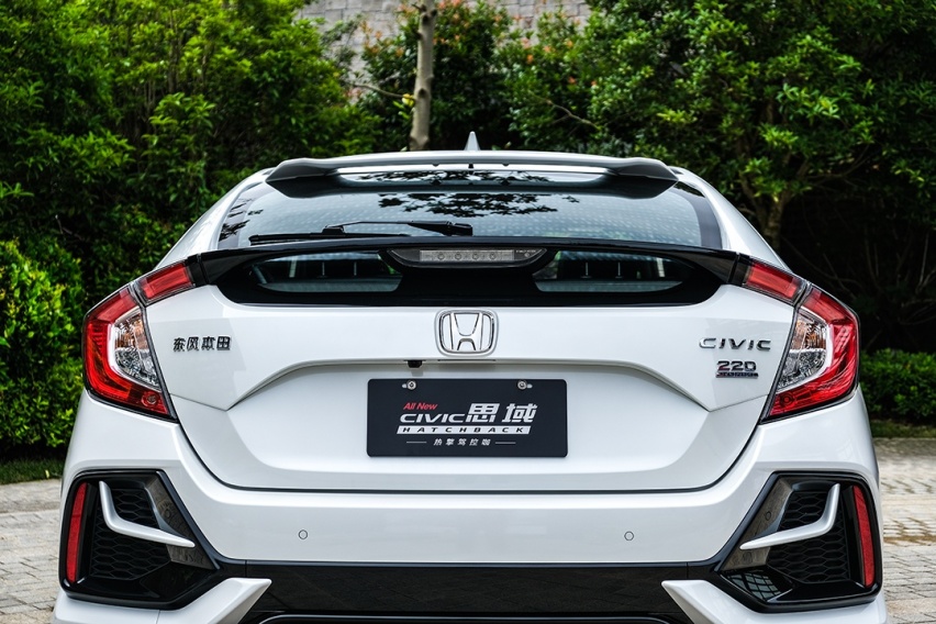 万众期待最强两厢，试驾本田思域Hatchback