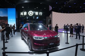 全新问界M7预售价28.8万元起，这款挤崩服务器的产品到底怎么样？