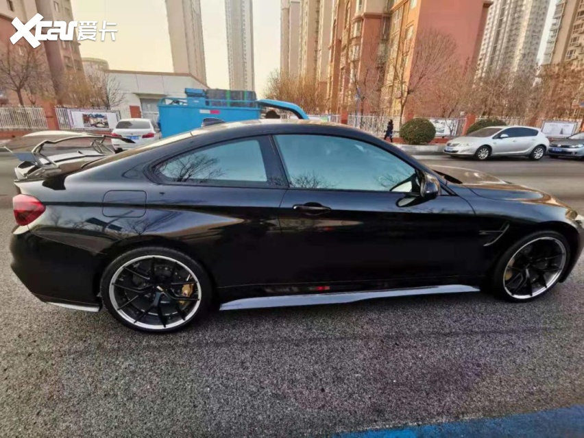 玩性能车的代价有多沉重 130万宝马m4开一年 半价都没人买 爱卡汽车爱咖号