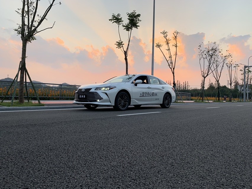 2.0L的5米大车，不到20万起的亚洲龙，动力够用吗？