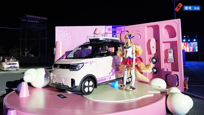 除了9.99万元的宏光MINI敞篷上市，盛典的改装车、快充也值得看看
