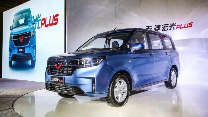 消费升级的又一力作，售6.58万起的五菱宏光PLUS值么？