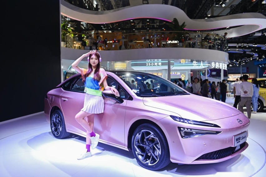 广州车展AION S MAX上演色彩大秀 质感堪比保时捷