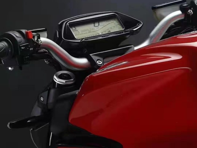 官降4.8万！花15万买台MV Augsta 你能得到什么？