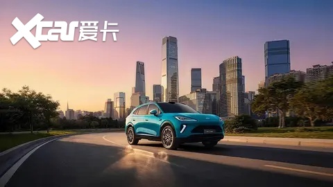 智美大5座SUV风云T9L正式上市 售价12.99万元起