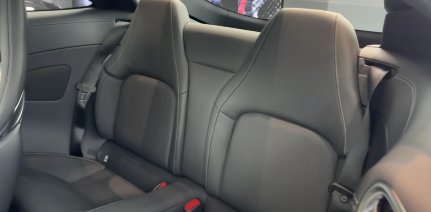 全新AMG GT63海外到店实拍，搭4.0T V8发动机，性能爆表