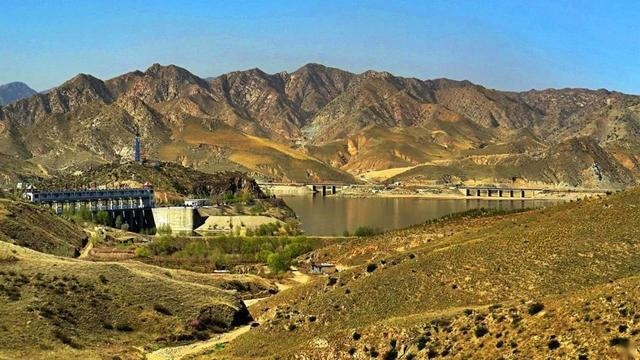 阴山，这座陌生的山脉对中国到底有多重要？| 中国自驾地理