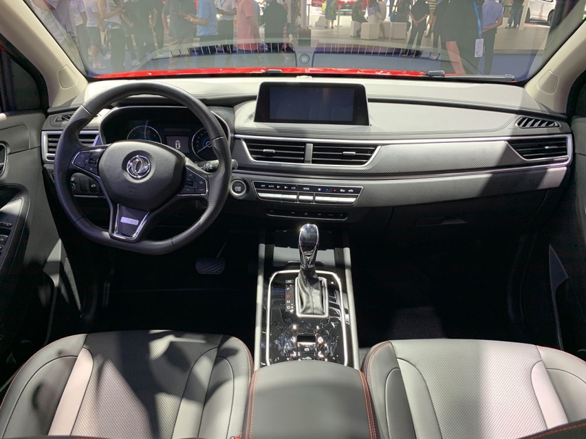 1.5T/2.0T可选，东风风光ix5/580Pro亮相