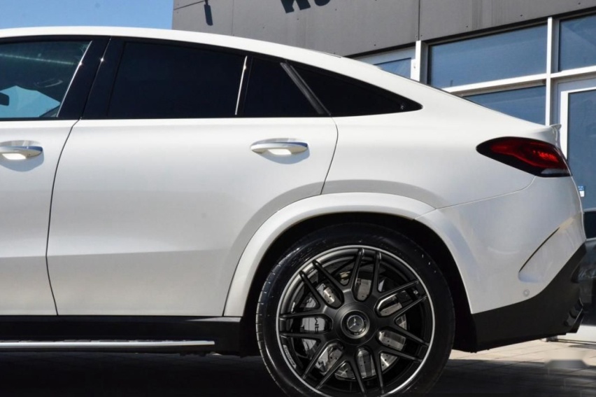 霸气的运动风格 梅赛德斯-AMG GLE 53轿跑SUV实车