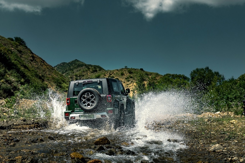 售价16.99万元起，BJ40致敬2020版“短刀出鞘”