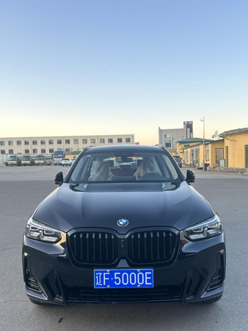 买辆新车做冬测 2023款宝马X3 xDrive30i 领先型 M曜夜