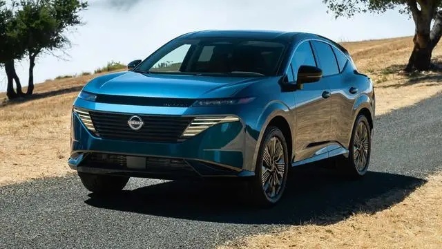 外形别致，抛弃3.5升V6，2.0T+9AT！日产楼兰换代，会入华？