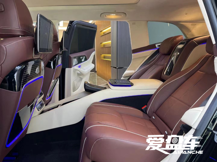 奔驰gls450改装迈巴赫4座价格要多少钱，爱盘车教你玩转奔驰GLS