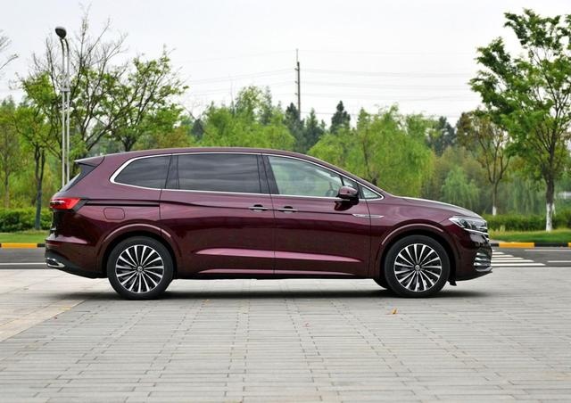 大众推出MPV 车型，威然宜家宜商务，实力对标别克GL8