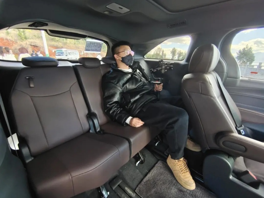 二/三胎家庭选车必看！试驾广汽丰田赛那SIENNA