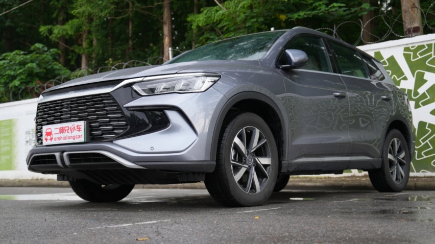 10万买家用SUV，荣威D5X DMH迎战宋Pro DM-i，怎么选？