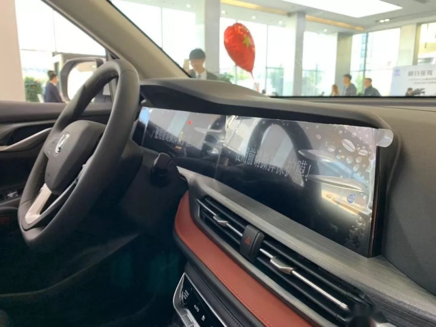 细节决定成败，到店实拍长安CS55PLUS！