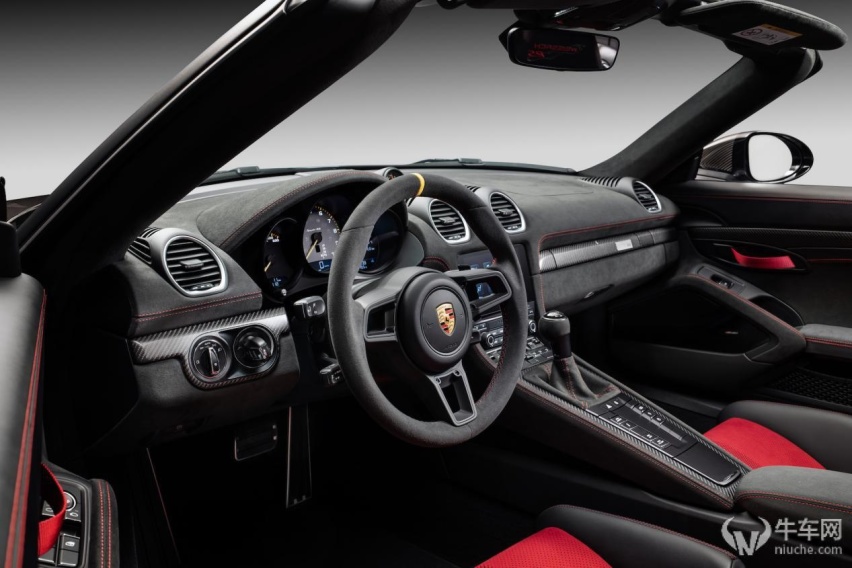 追求极致的驾驶机器 保时捷718 Spyder RS售价157.80万