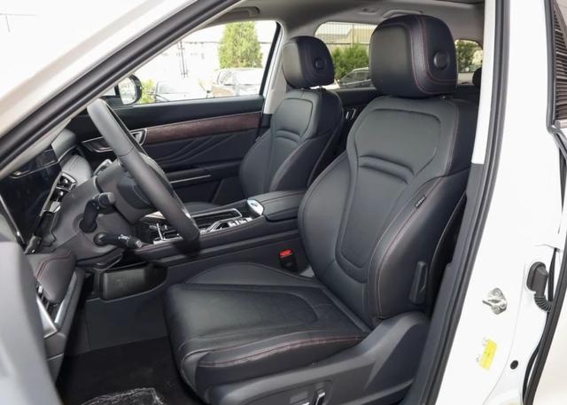 2.0T+8AT的中大型SUV，一汽奔腾T99值得买吗？