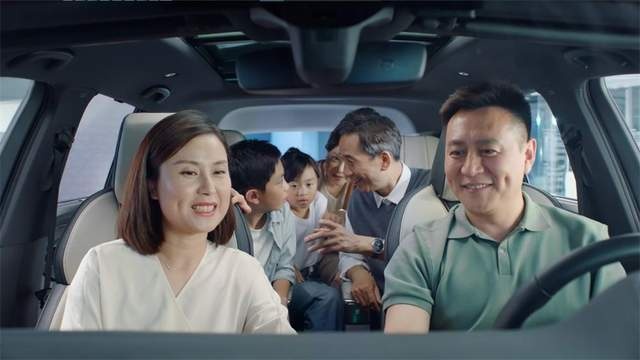 奥迪Q6 与全家共享奢华出行新体验