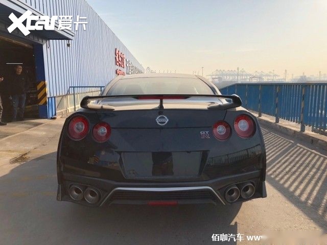 最受追捧的超跑日产gtr38premium豪华版